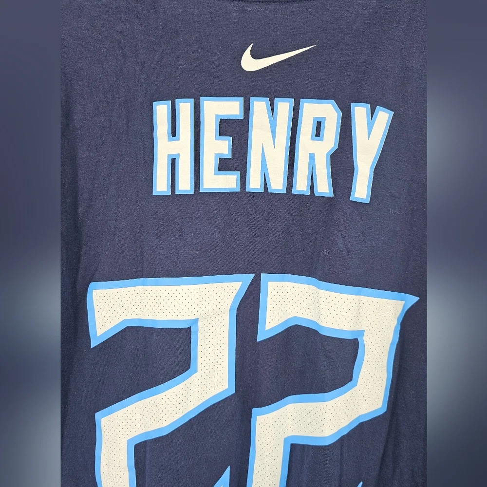 Nike Titans Henry T-Shirt Size Large